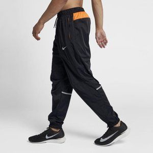 Nike Repel Men's Track Pants - Size M